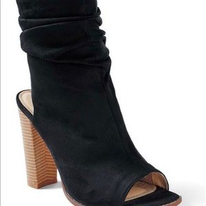 🌺Venus Size 9 Open Toe Bootie🌺